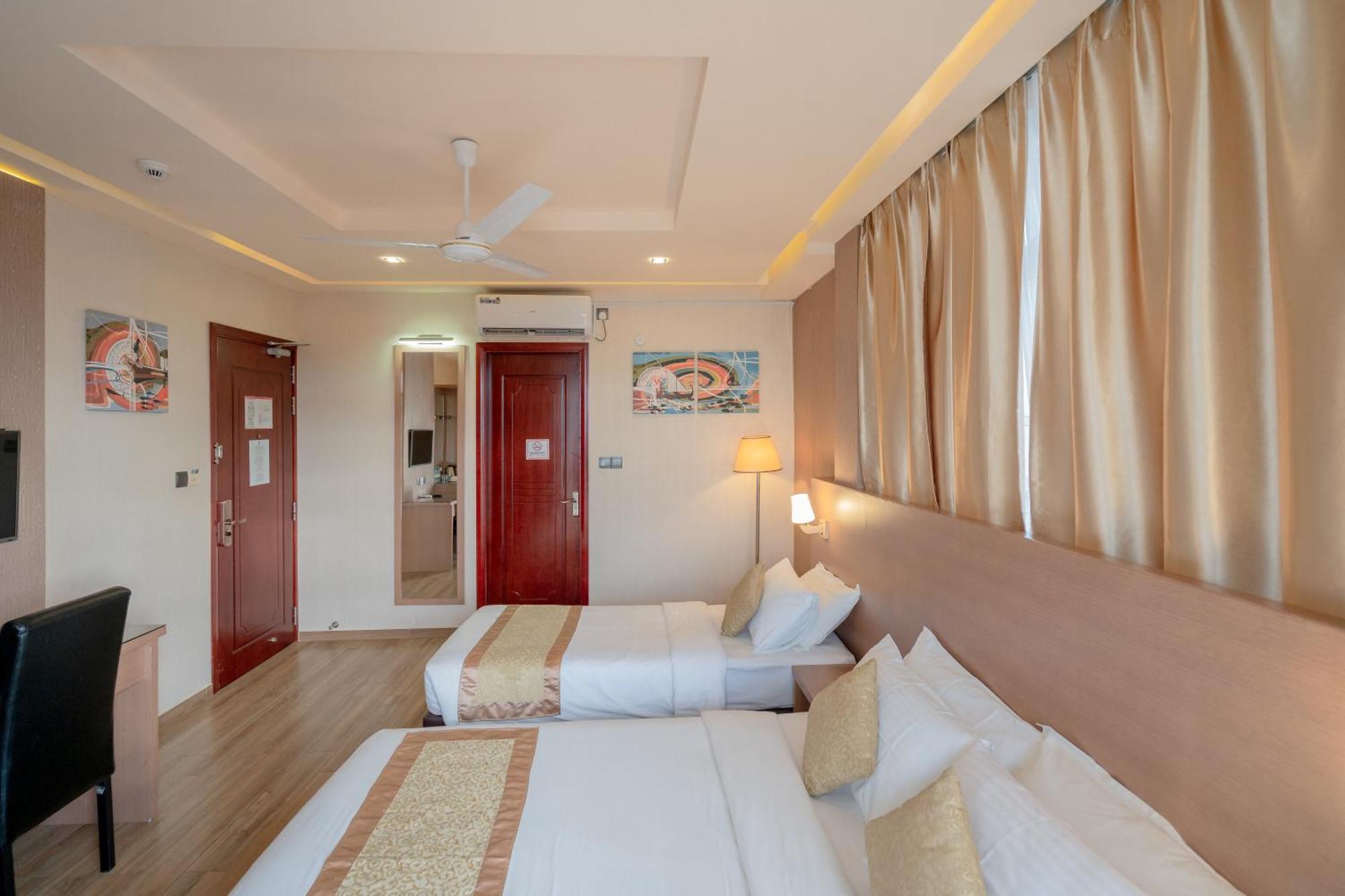 Three Inn Хулхумале Экстерьер фото